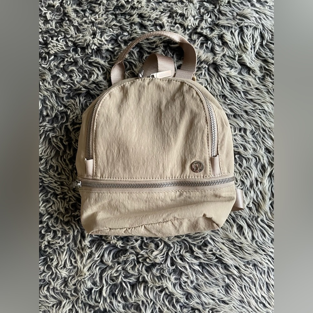 Lululemon City Adventurer Micro Backpack 3L in Trench